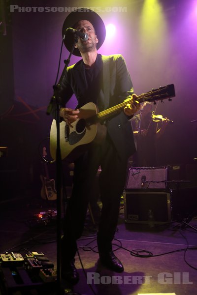 THE VEILS - 2023-06-12 - PARIS - Petit Bain - Finn Andrews